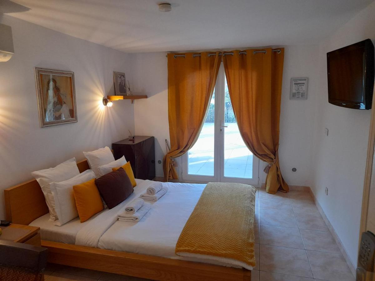Hotel Villa Maya 가신 외부 사진